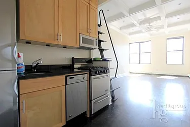 Rented by Hecht Group