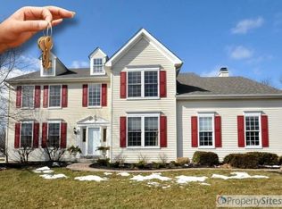 5341 Windtree Dr, Doylestown, PA 18902