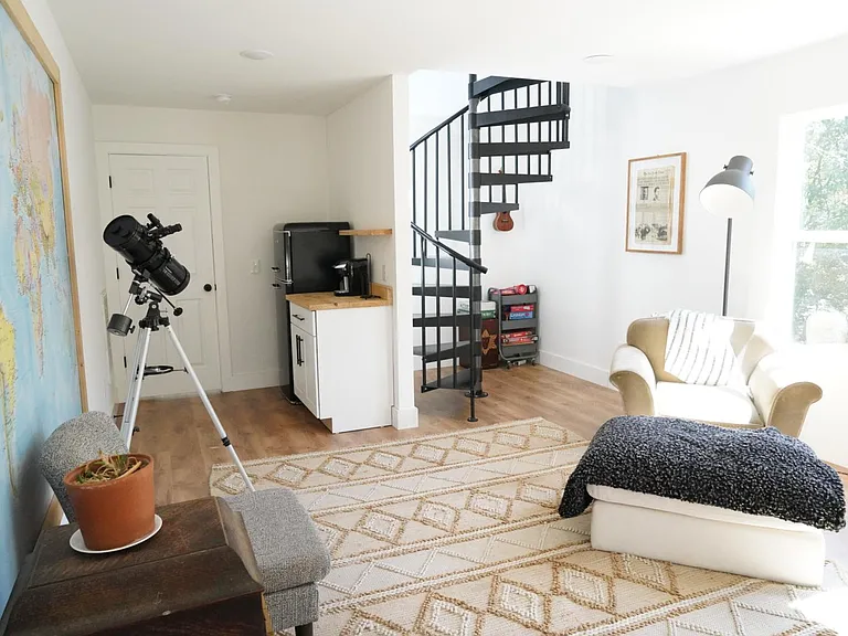5 Thornbury Ln — Photo 16