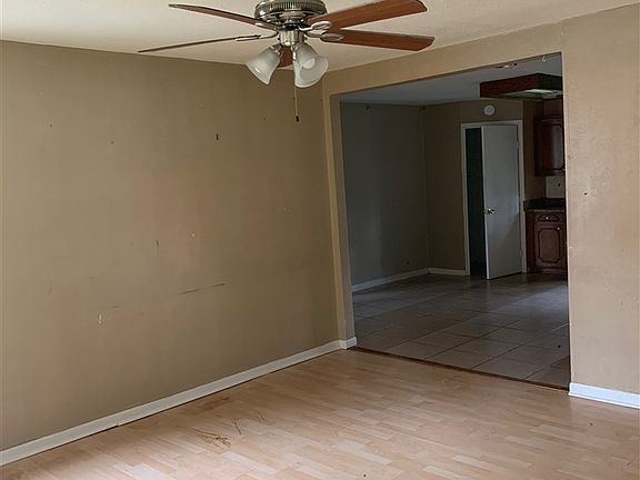 4th image of 415 E Florida Ave
