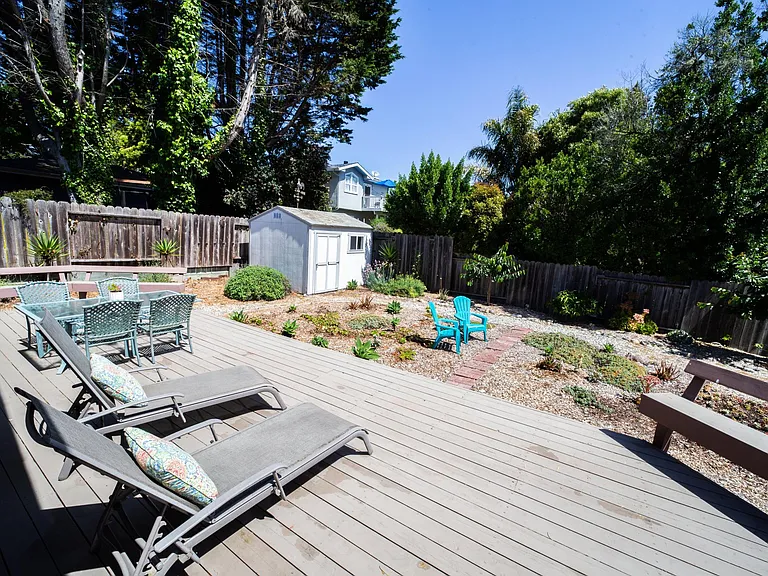 310 Alma Ln — Photo 30