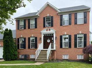 10 Waterford Dr, Bordentown, NJ 08505