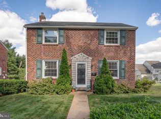 43 Netherwood Dr, Springfield, PA 19064
