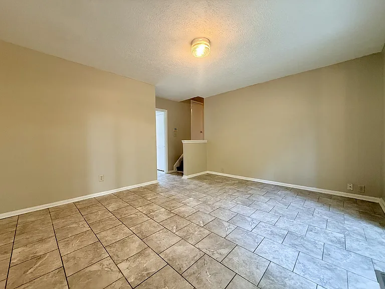 739 Ashbrook Rd — Photo 8