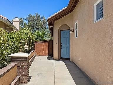 2nd image of 41288 Pine Tree Cir