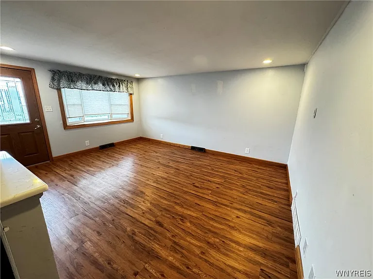 13 Satinwood Dr — Photo 6