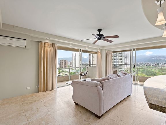 2nd image of 240 Makee Rd APT 12C