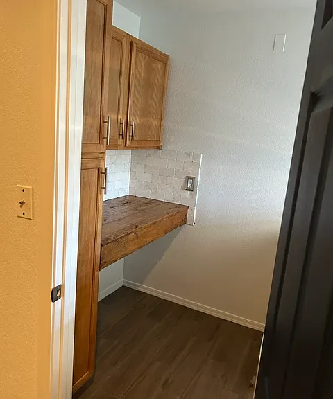 8133 W Hatcher Rd — Photo 12
