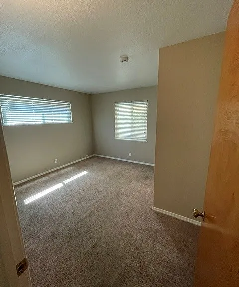 3368 E Buckingham Way — Photo 12