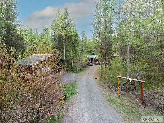 3rd image of 4531 Moose Ln