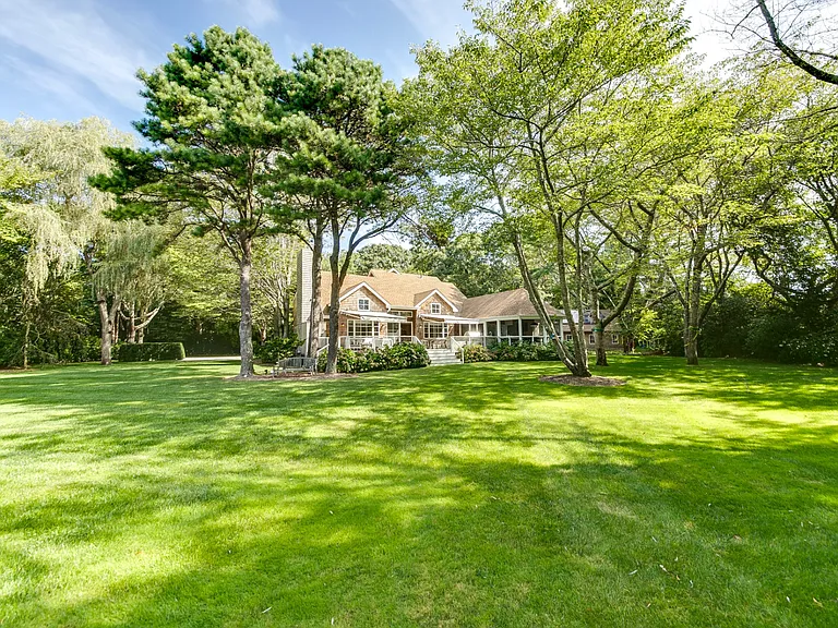 8 Lily Hill Rd — Photo 37