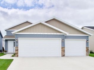 5753 61st St S, Fargo, ND 58104