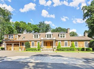 11 Rockledge Rd, Pleasantville, NY 10570