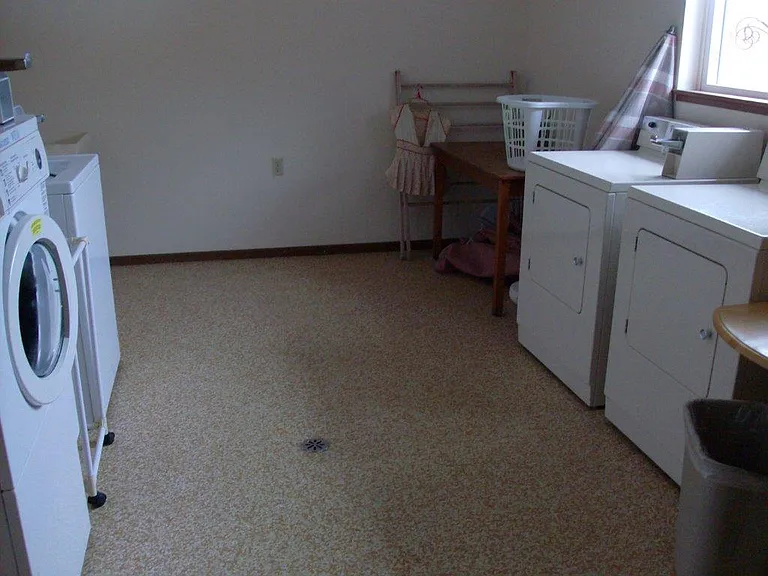 98 Hiawatha St #8 — Photo 7