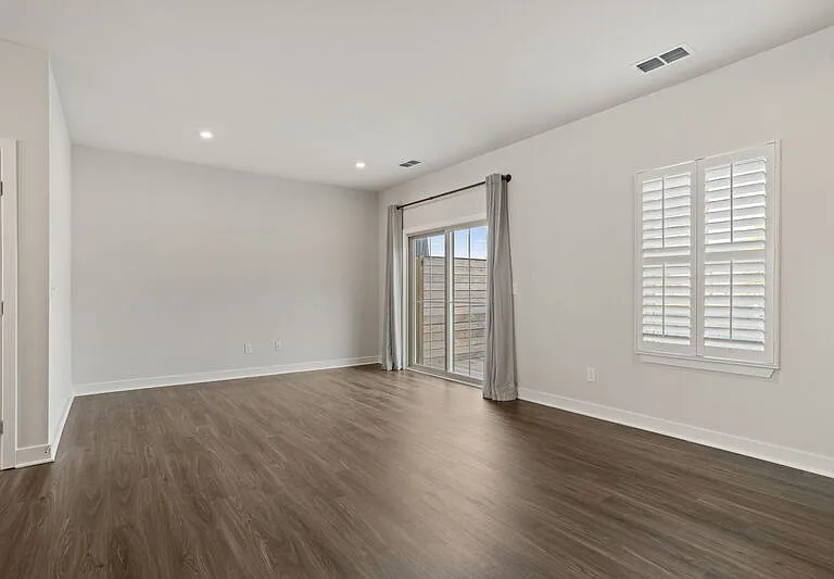 117 Eagle Wood Dr #1 — Photo 10