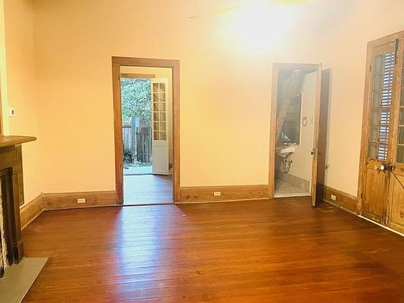 4th image of 1021 Governor Nicholls St