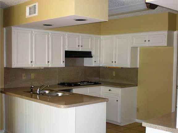 5th image of 9836 Parkford Dr