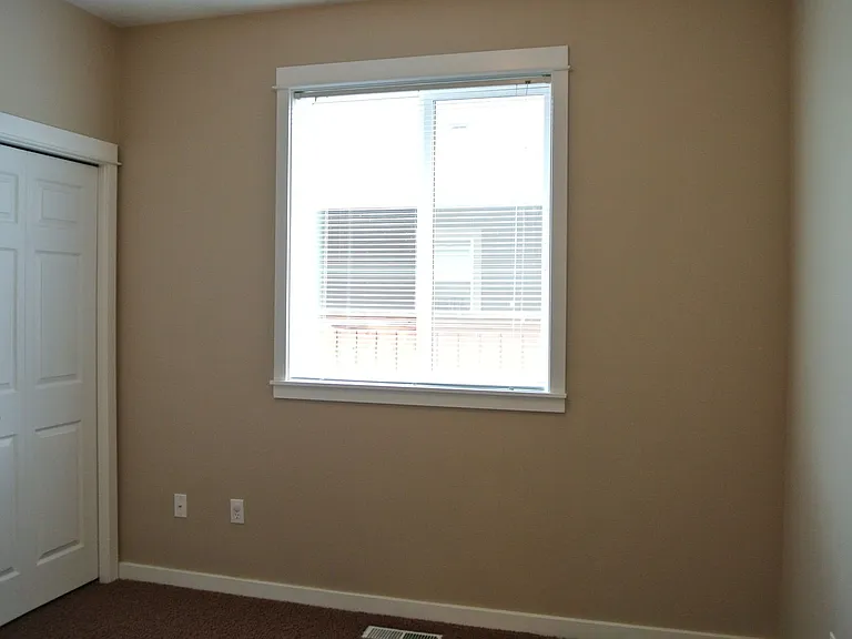699 Trinity St NE — Photo 12