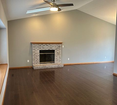 LIVING ROOM WITH FIREPLACE