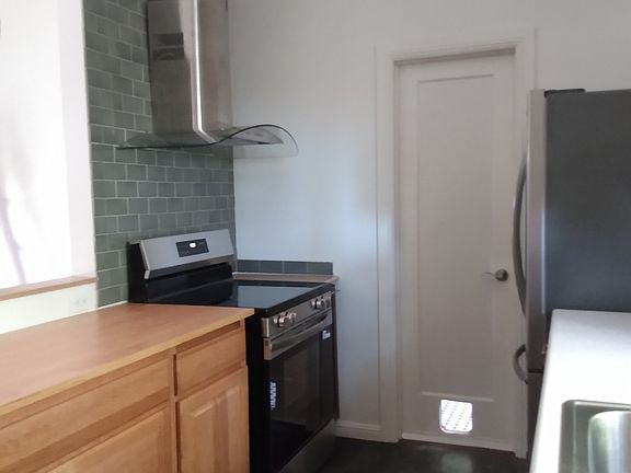 3rd image of 5736 Orchard Ln #A