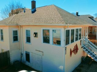 16 C St, Hull, MA 02045