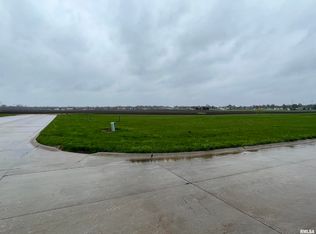 836 Darnall Dr, Geneseo, IL 61254