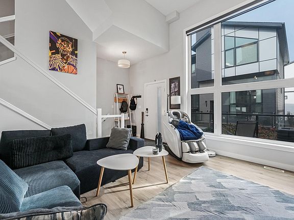 5th image of 50 Ebony Blvd #65