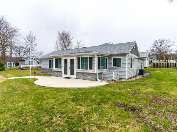 2255 N 400 W, Angola, IN 46703