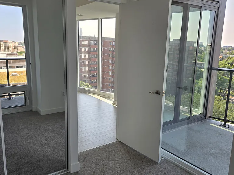 4010 Eglinton Ave W #1104 — Photo 10