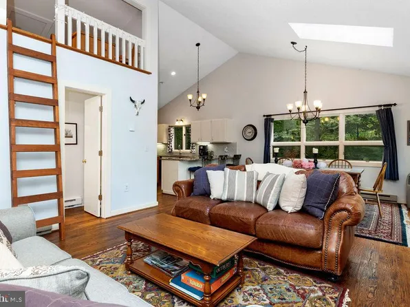 589 Pedlars Edge Dr, Wintergreen Resort, VA 22967