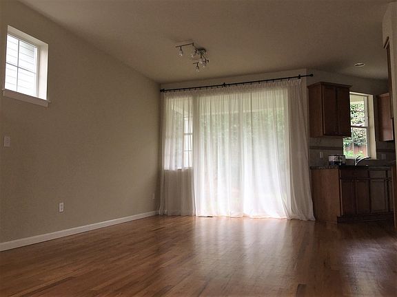 4th image of 13127 NE 97th St