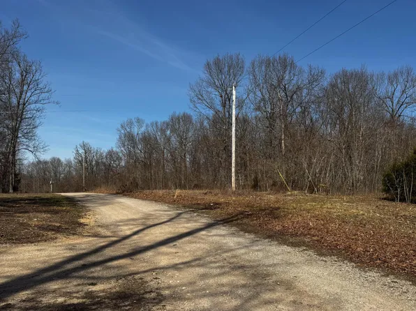 451 Moonshadow Road, Marshfield, MO 65706
