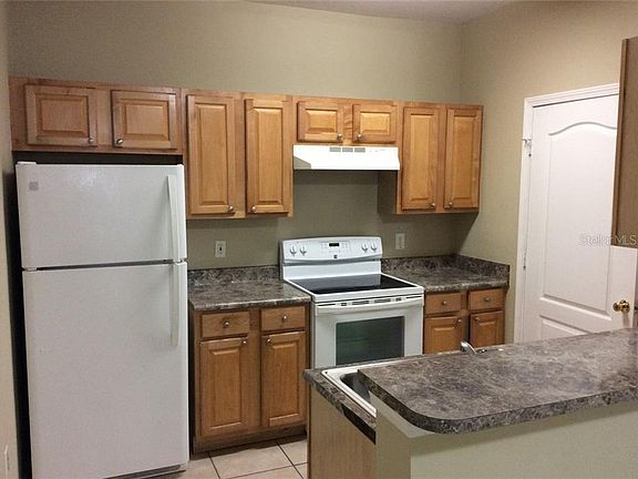 5th image of 10517 Villa View Cir #10517