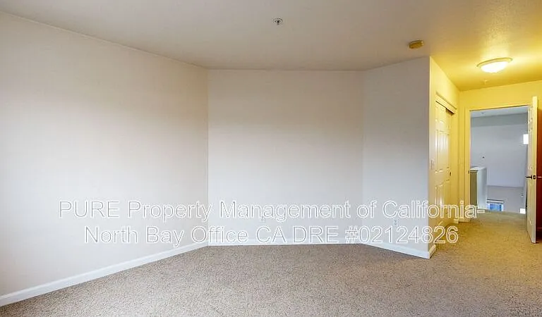 132 Treadway Ct — Photo 35