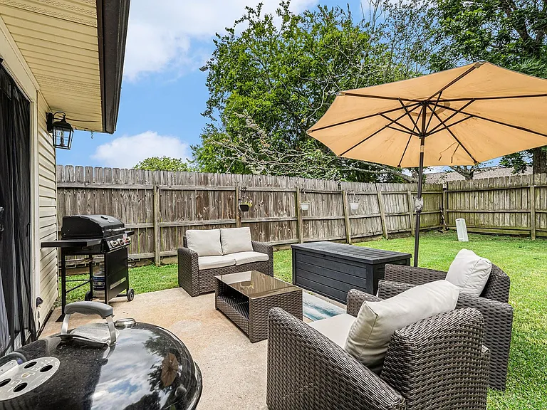 2513 Harpers Ferry Dr — Photo 25