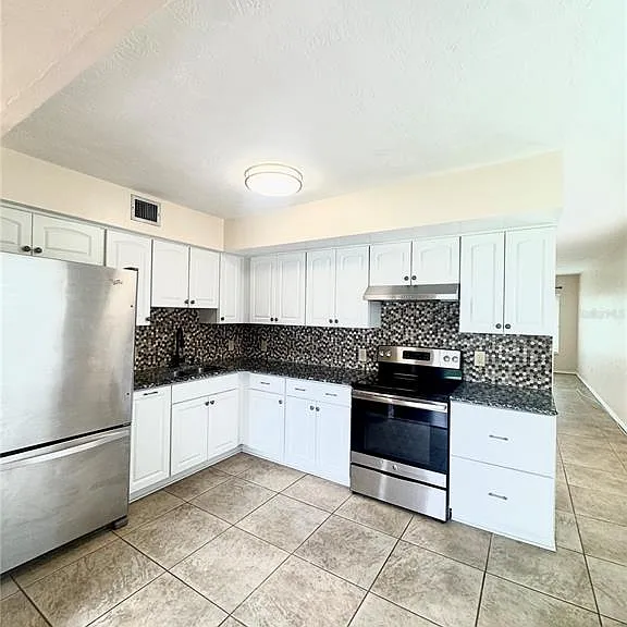 2020 World Parkway Blvd #54 — Photo 3