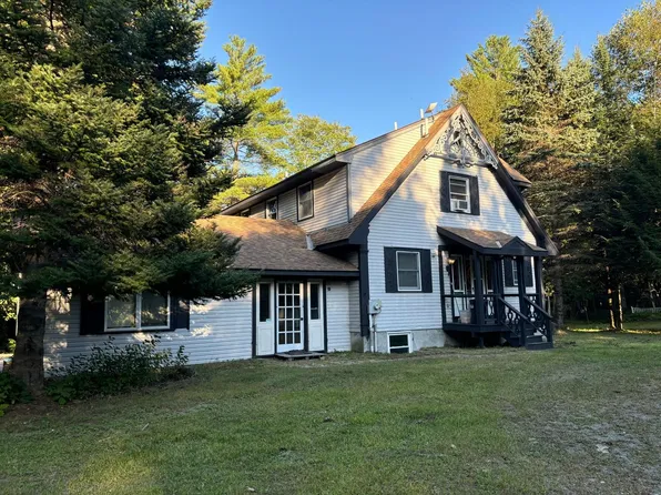 219 Carrabassett Rd, New Portland, ME 04961