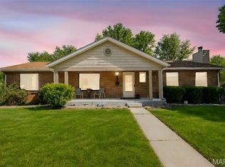 36 Acorn Lake Dr, Shiloh, IL 62221
