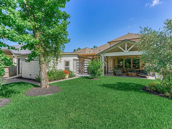 3rd image of 238 Bronze View Dr