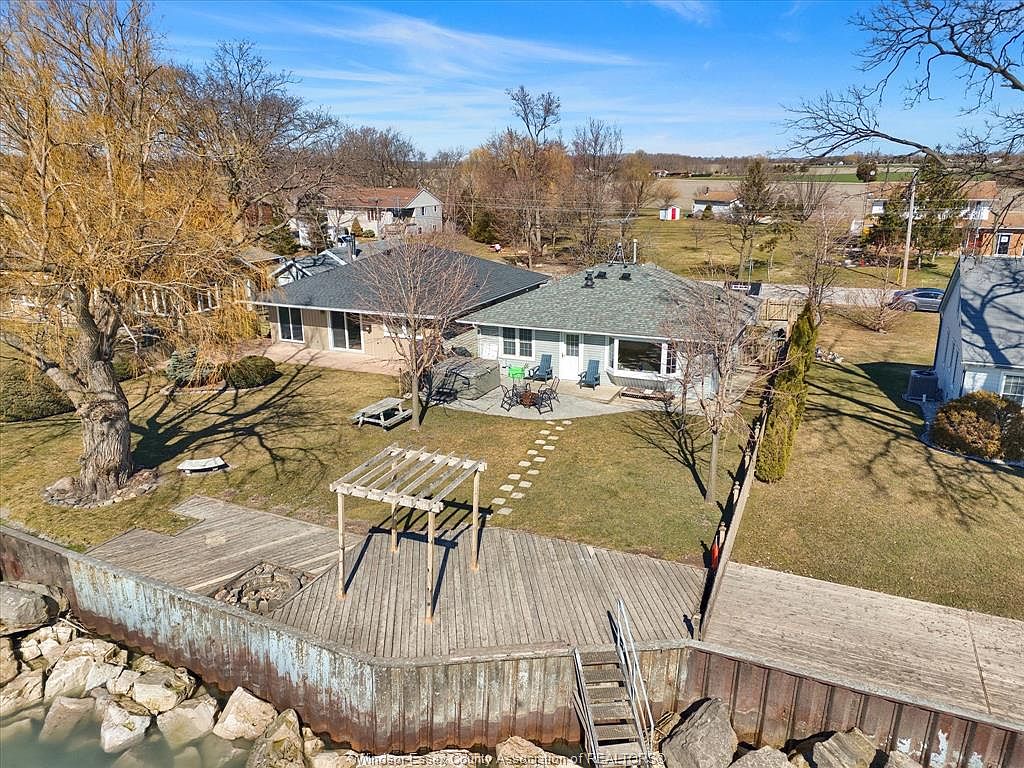 814 Point Pelee Dr, Leamington, ON N8H 3V4 MLS 24005694 Zillow