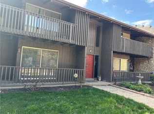 425 W 104th St APT C, Kansas City, MO 64114