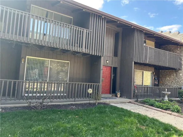 425 W 104th St APT C, Kansas City, MO 64114