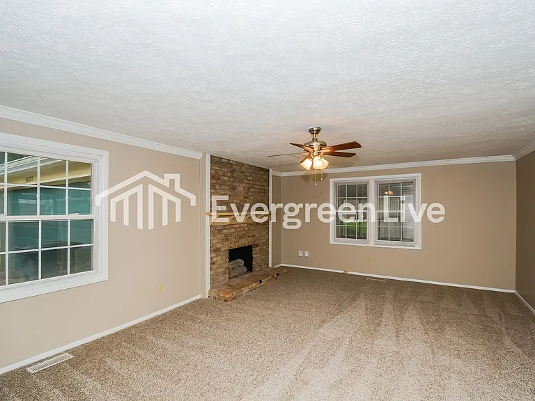 2022 Schwier Ct — Photo 2