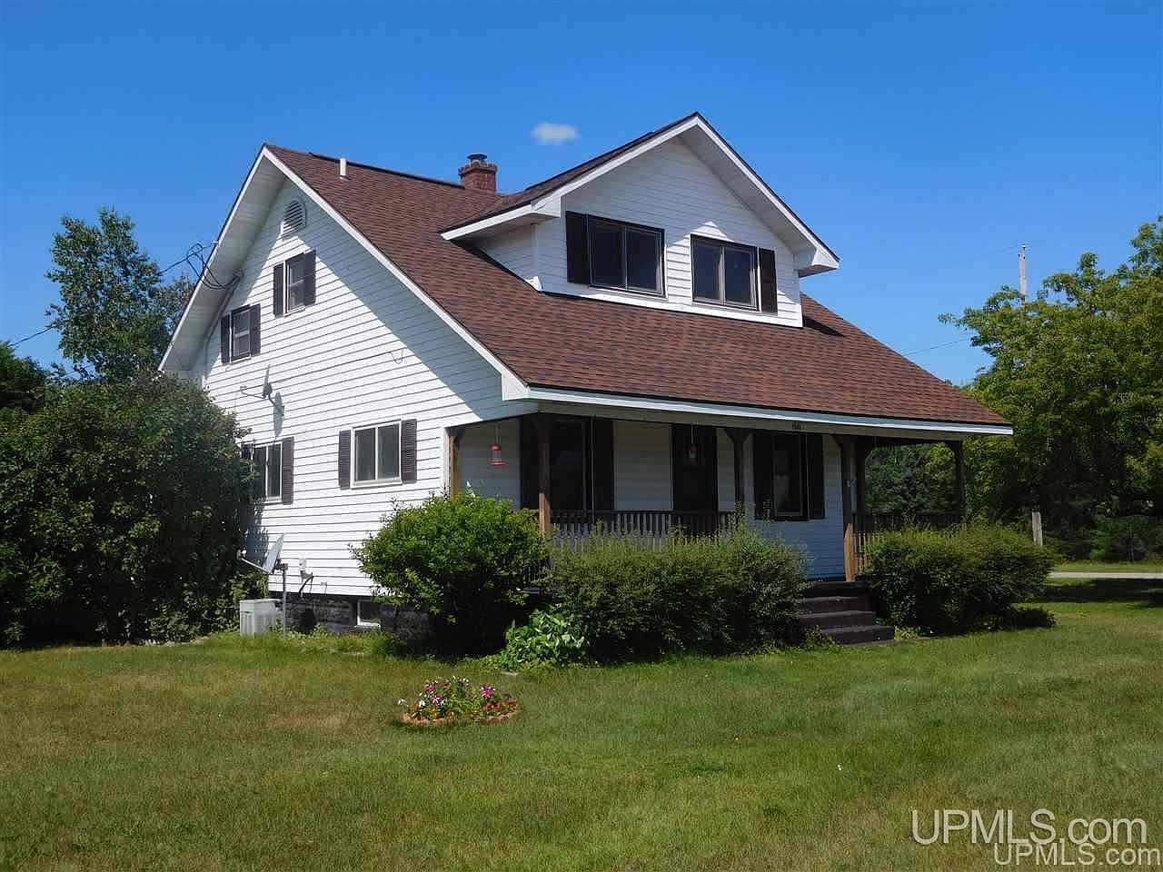 1045 Division St, Quinnesec, MI 49876 Zillow
