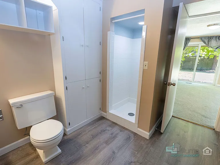 9610 SW Washington Pl — Photo 38