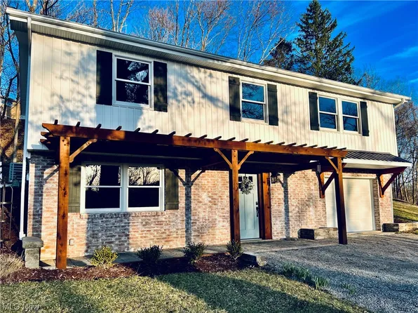 3357 E Augusta Dr NW, McConnelsville, OH 43756