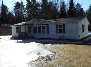 106 River Oaks Dr, Roscommon, MI 48653