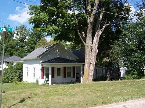 426 W Pine St photo 1