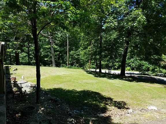 3rd image of 2 Alsea Dr