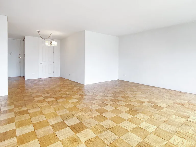 343 E 30th St #10K — Photo 5